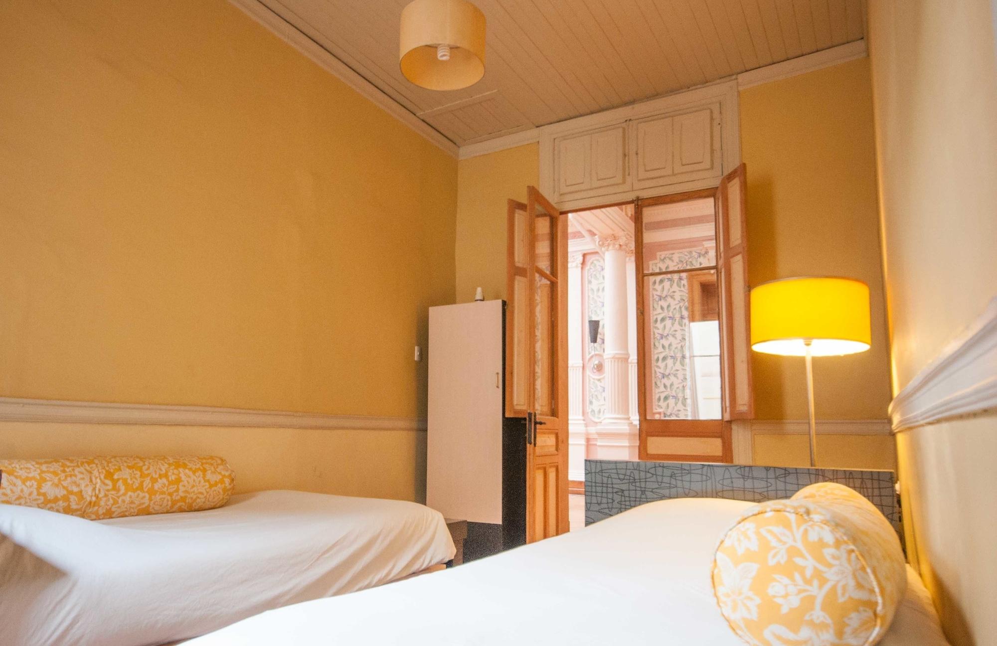 Happy House Hostel Сантьяго Экстерьер фото